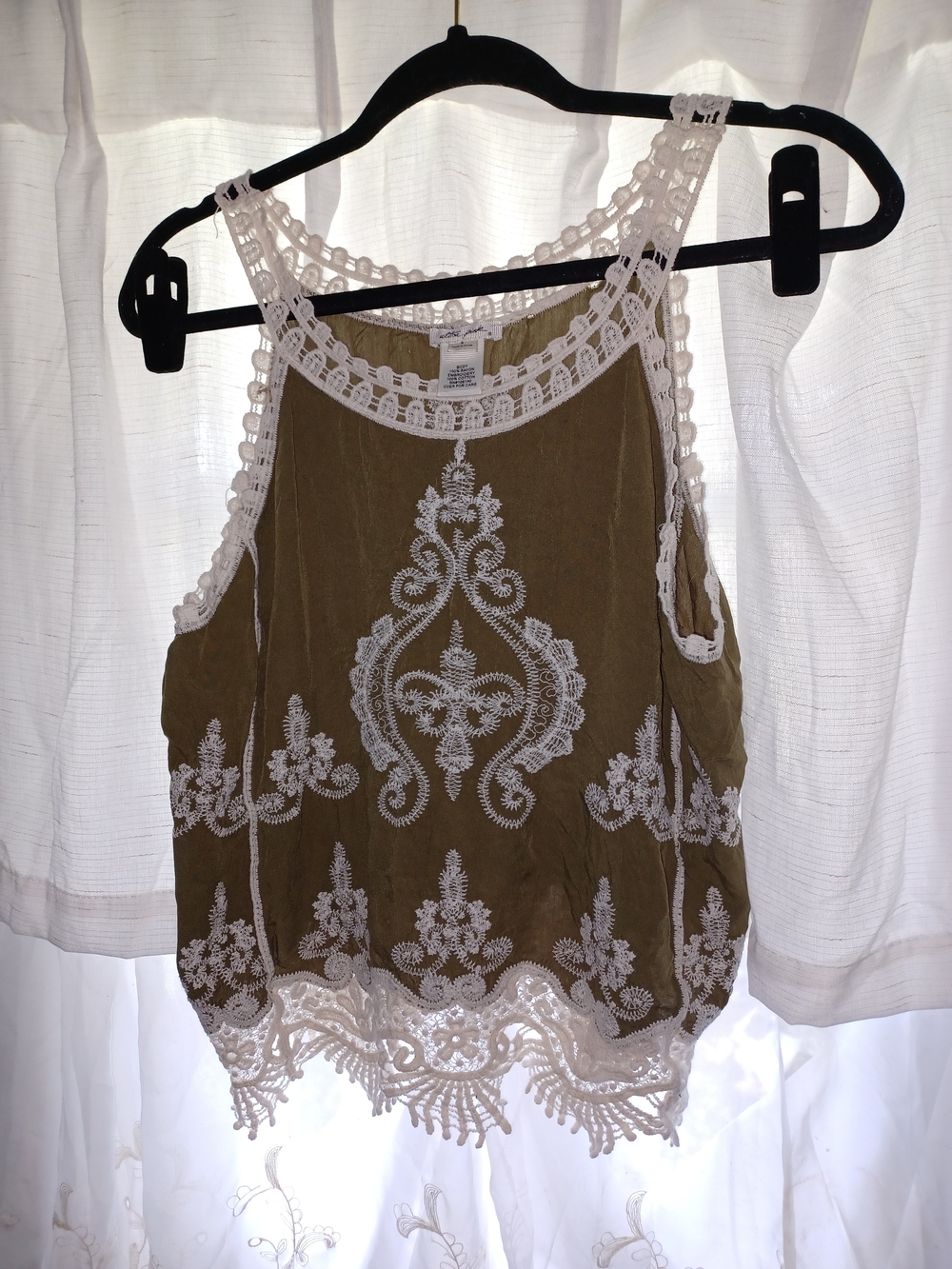 Ultra Pink Olive Green Crochet-Trim Camisole with White Lace
